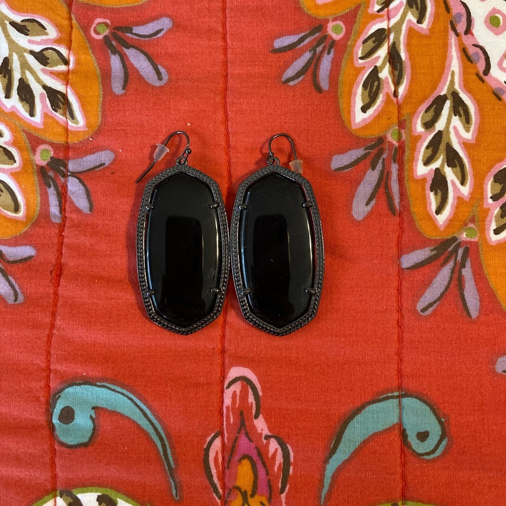 Black Gunmetal Danielle - Kendra Scott